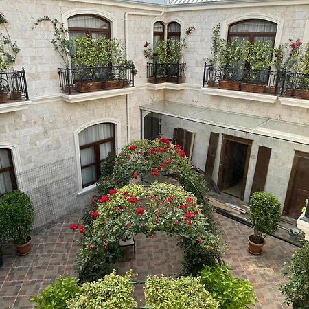 Midway Baku Hotel Buitenkant foto