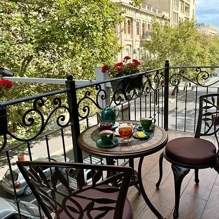 Midway Baku Hotel Buitenkant foto