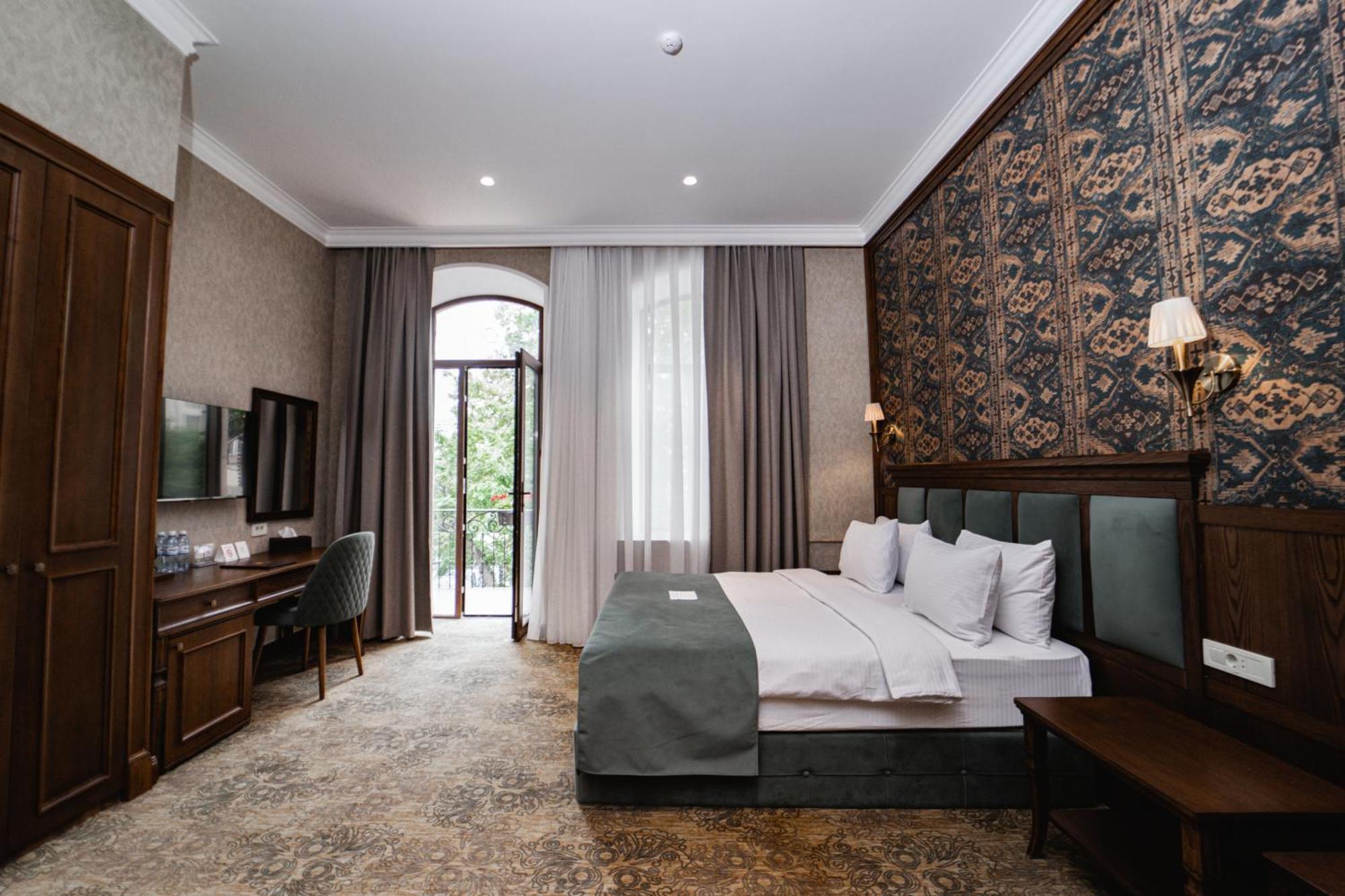 Midway Baku Hotel Buitenkant foto