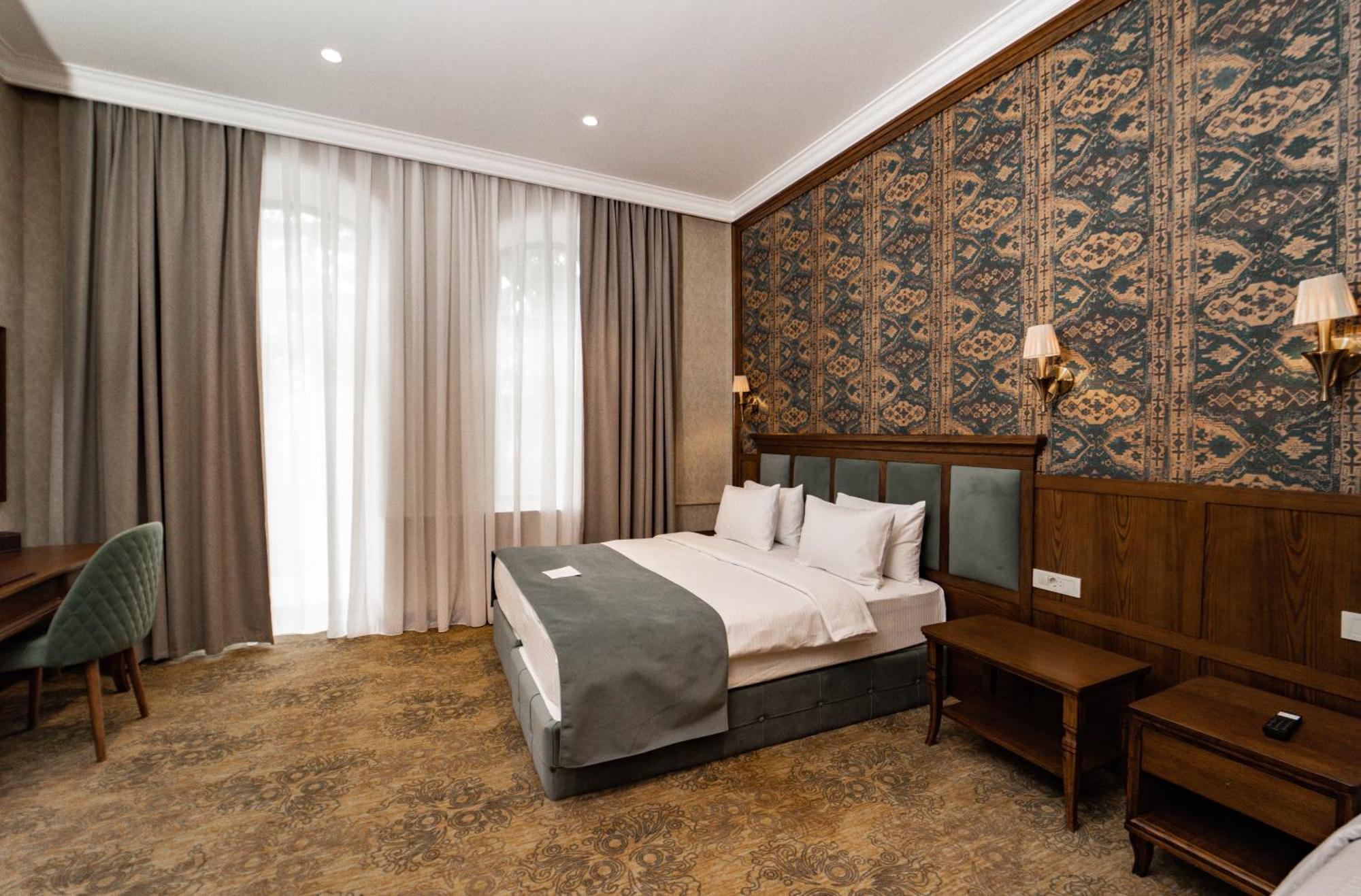 Midway Baku Hotel Buitenkant foto